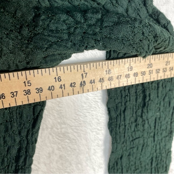 NWT Old Navy Textured Lace Scoop Neck Top Womens Size M Dark Green Flared Sleeve - Picture 7 of 10
